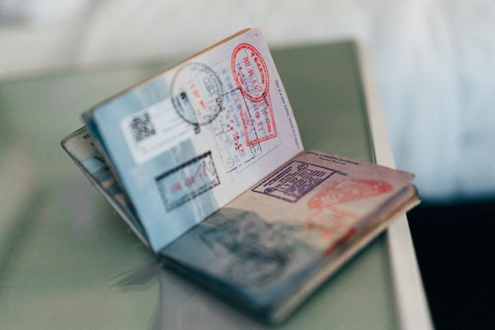パートナービザ | 出入国記録 パスポート
